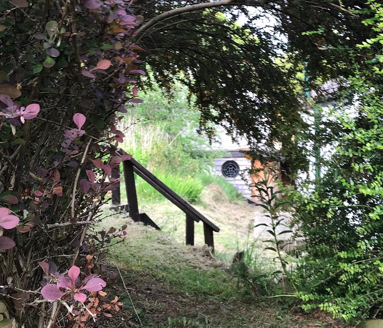 Book Hideaway Retreat Site