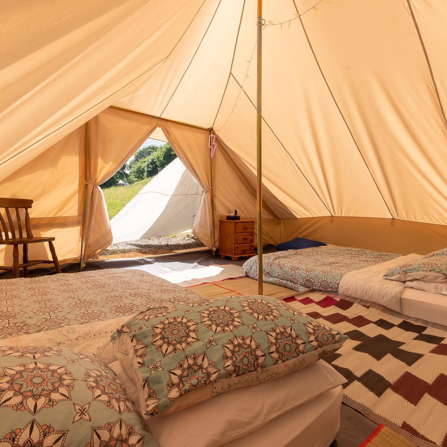 Book Hideaway Retreat Site
