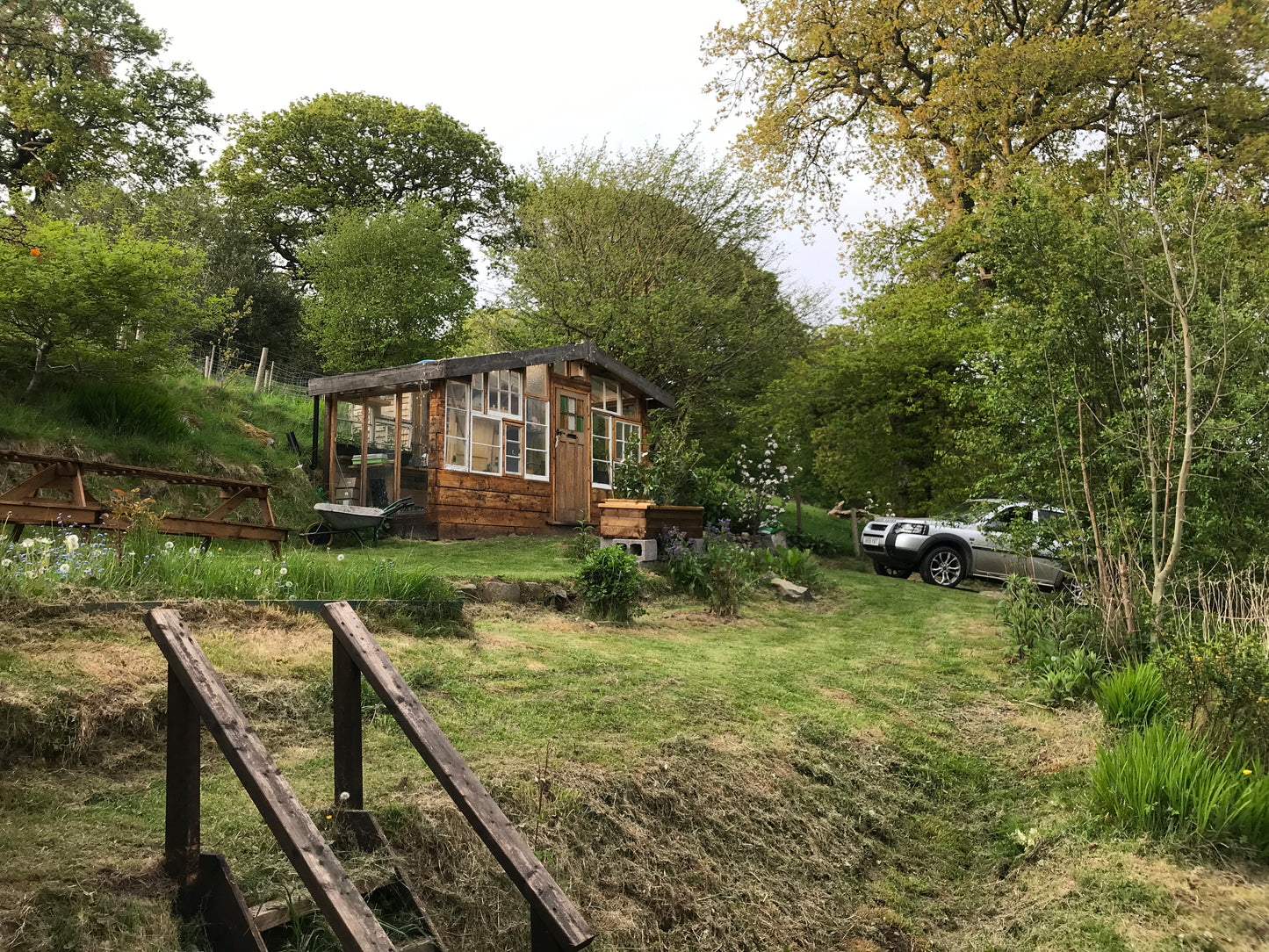 Book Hideaway Retreat Site