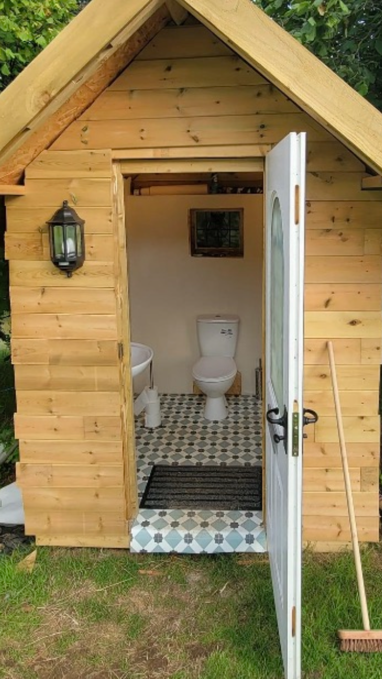 Book Hideaway Retreat Site